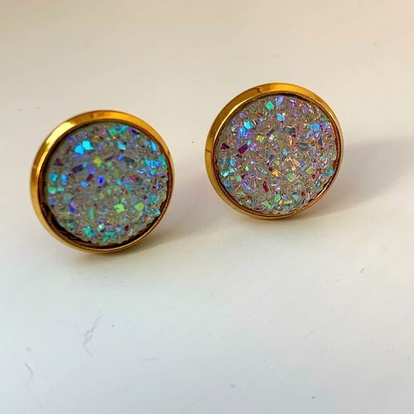 White Iridescent Prism Faux Druzy Quartz Sparkly Gold Rainbow Iced Earrings NEW - Picture 4 of 10